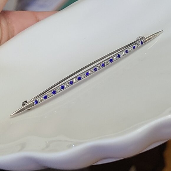 Vintage Slim Sterling Silver Pointer Blue White Crystal Bar Brooch - Picture 2 of 9